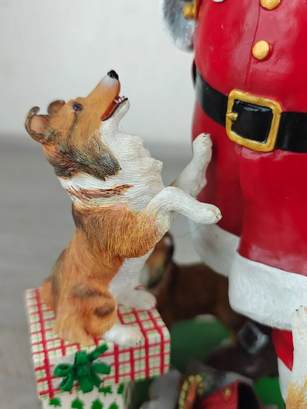 Danbury Mint Santa's Little Shelties Figurine Hand-Painted Resin Christmas 10